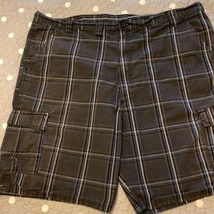 Men’s cargo shorts